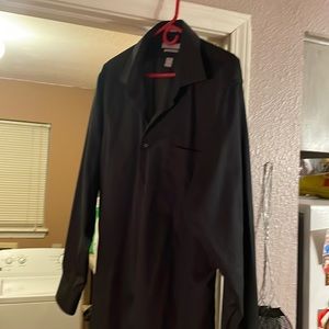 Black Van Heusen fitted dress shirt